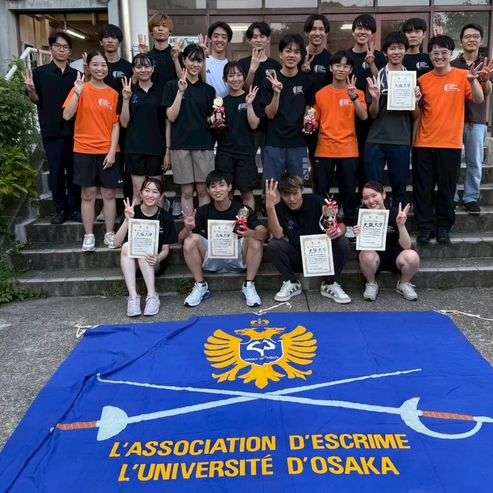 大阪大学体育会フェンシング部 のアイコン